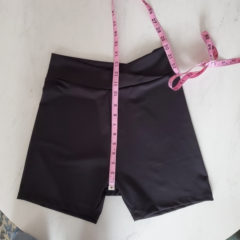 Nasty Gal Sports Illustrated NWT Cross Over Cycling Shorts 6 - Picture 9 of 11